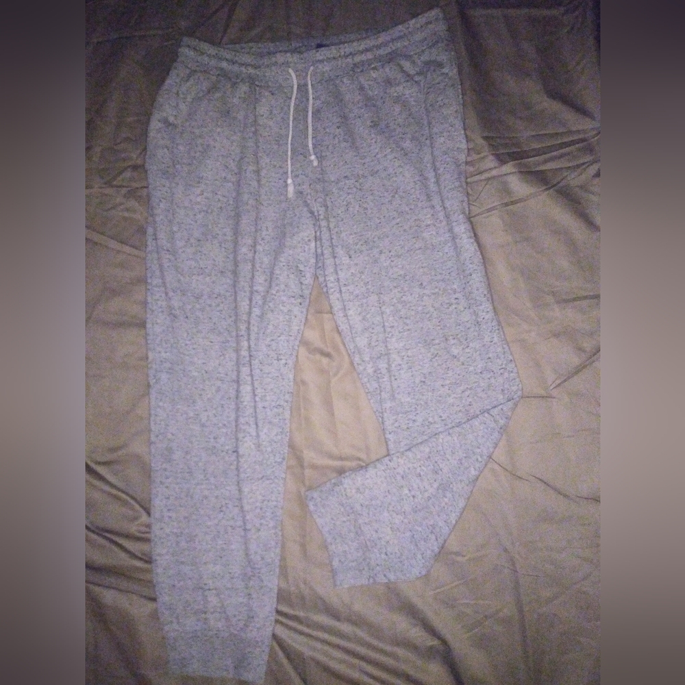 Gray Aeroplane men jogger